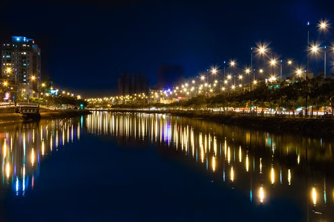 Đêm Sài Gòn đẹp rực rỡ nhìn từ trên cao