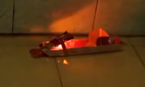 Cach lam thuyen chay bang nen tu vat dung don gian