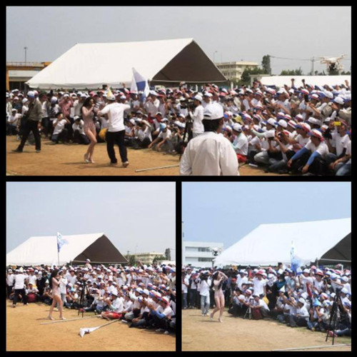 Khổng Tú Quỳnh gây sốc vì diện trang phục mặc như không ảnh 1 Khổng Tú Quỳnh trang phục sốc