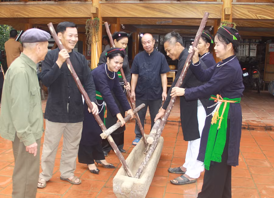 Nhiều nghệ nhân dân gian tại Yên Bái say mê với các làn điệu dân ca.