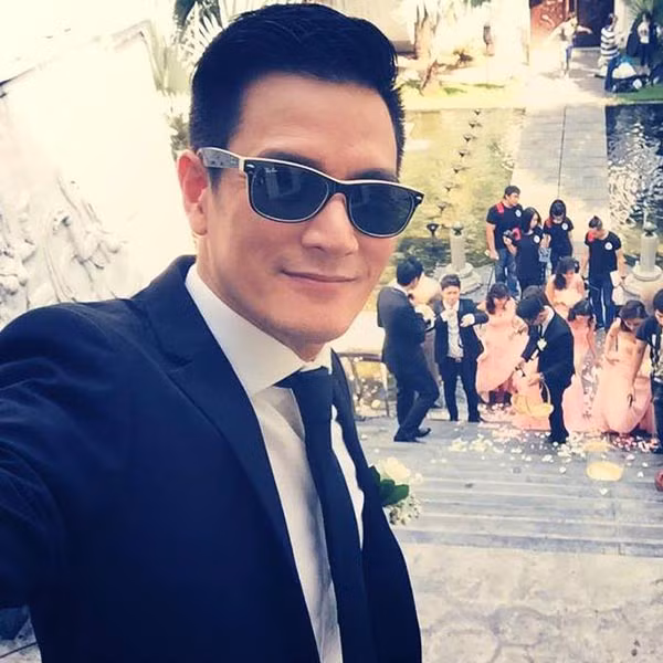  Hình ảnh đầy lãng tử, bảnh bao của David Duy Hân. 