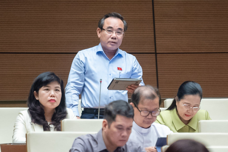 đại biểu Lê Hữu Trí - Đoàn ĐBQH tỉnh Khánh Hòa. đại biểu Lê Hữu Trí - Đoàn ĐBQH tỉnh Khánh Hòa.