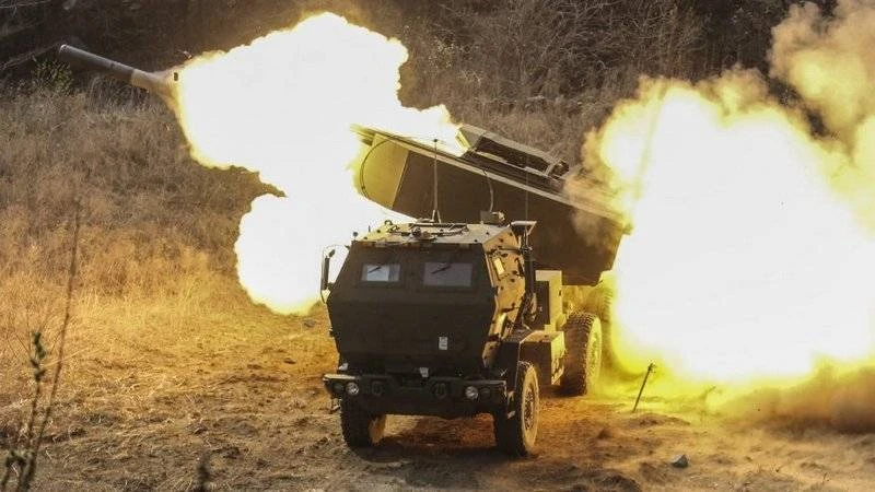 Rumani trở thành quốc gia đầu tiên nhận được hệ thống tên lửa M142 HIMARS của Mỹ