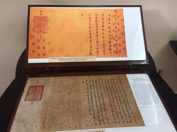 Sắc phong thời Tây Sơn.