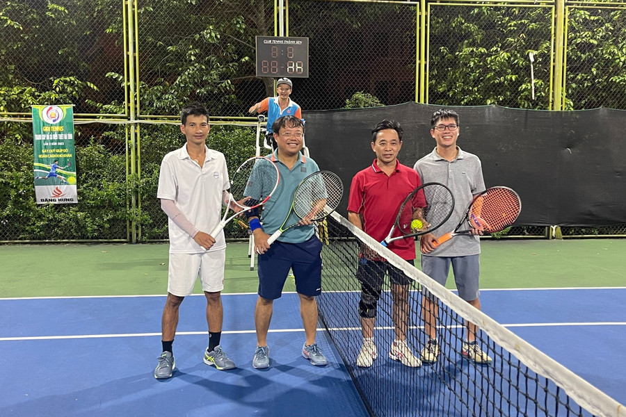 Các VĐV tham gia giải đấu với tinh thần thể thao cao thượng. (Ảnh: Vũ Long).