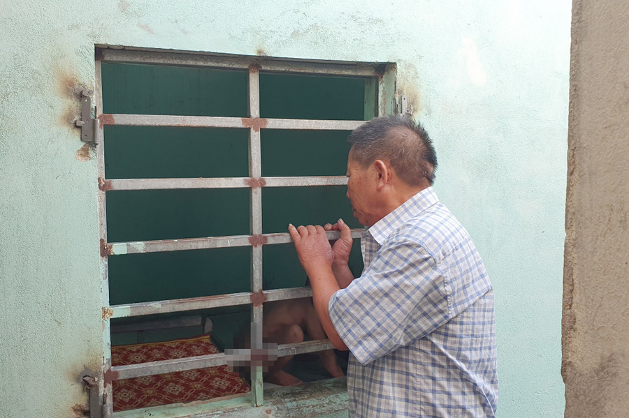 Với dã tâm của mình, Thảo không từ bất kể ai, từ những người có điều kiện đến các hoàn cảnh éo le đều bị Thảo lừa đảo. (Ảnh: Tiến Hiệp). Với dã tâm của mình, Thảo không từ bất kể ai, từ những người có điều kiện đến các hoàn cảnh éo le đều bị Thảo lừa đảo. (Ảnh: Tiến Hiệp).