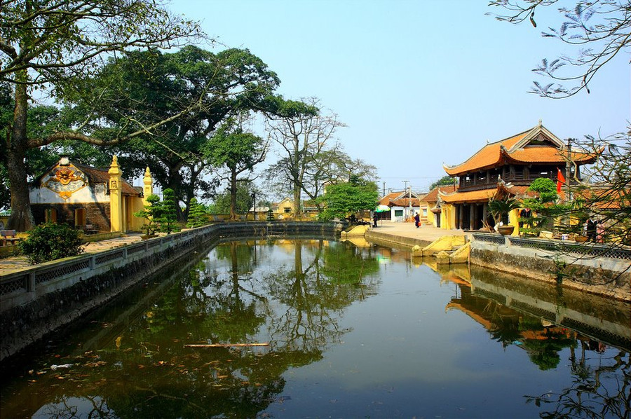 Tiến sĩ Nguyễn Ngọc Liên là một trong các vị đại khoa nổi tiếng nhất của làng Hành Thiện.