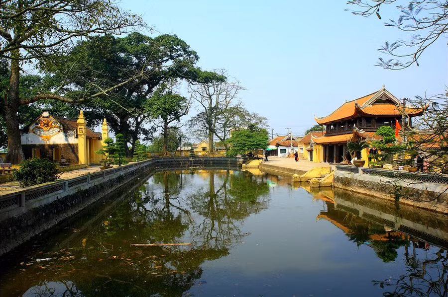 Tiến sĩ Nguyễn Ngọc Liên là một trong các vị đại khoa nổi tiếng nhất của làng Hành Thiện.