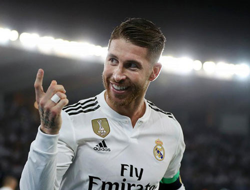 Anh sở hữu gương mặt góc cạnh, mang nét đẹp của một người quân tử và phẩm chất quý ông. Trên sân cỏ, Ramos toát lên một nét gì đó rất Anh sở hữu gương mặt góc cạnh, mang nét đẹp của một người quân tử và phẩm chất quý ông. Trên sân cỏ, Ramos toát lên một nét gì đó rất