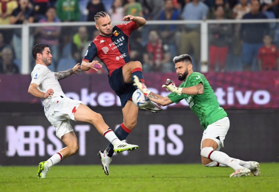 Nhiều người hâm mộ cho rằng Giroud bắt bóng 'tốt hơn thủ môn Andre Onana' của Man Utd. Nhiều người hâm mộ cho rằng Giroud bắt bóng 'tốt hơn thủ môn Andre Onana' của Man Utd.