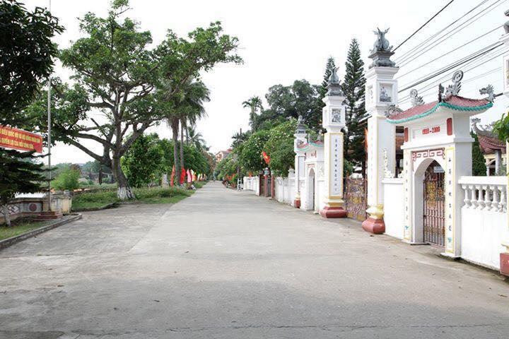 Hiện, làng Khả Lãm còn giữ bia đá ghi danh 99 nhà khoa bảng. Hiện, làng Khả Lãm còn giữ bia đá ghi danh 99 nhà khoa bảng.