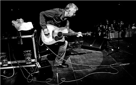 Thưởng thức đêm nhạc của huyền thoại sống làng guitar thế giới ảnh 1