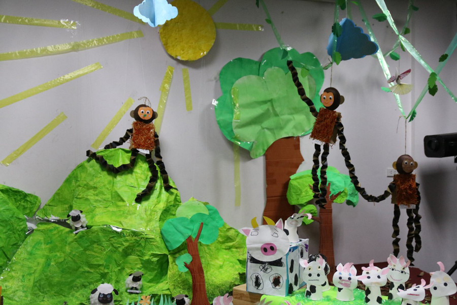 Những chú khỉ vui nhộn Những chú khỉ vui nhộn