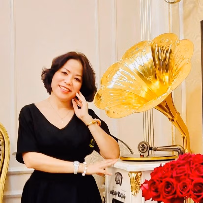 NSƯT Kim Anh.