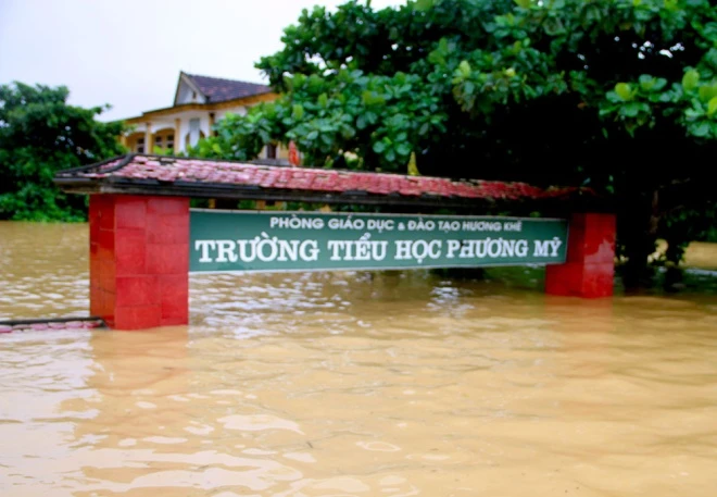 Trường học bị ngập lụt (Ảnh minh họa).