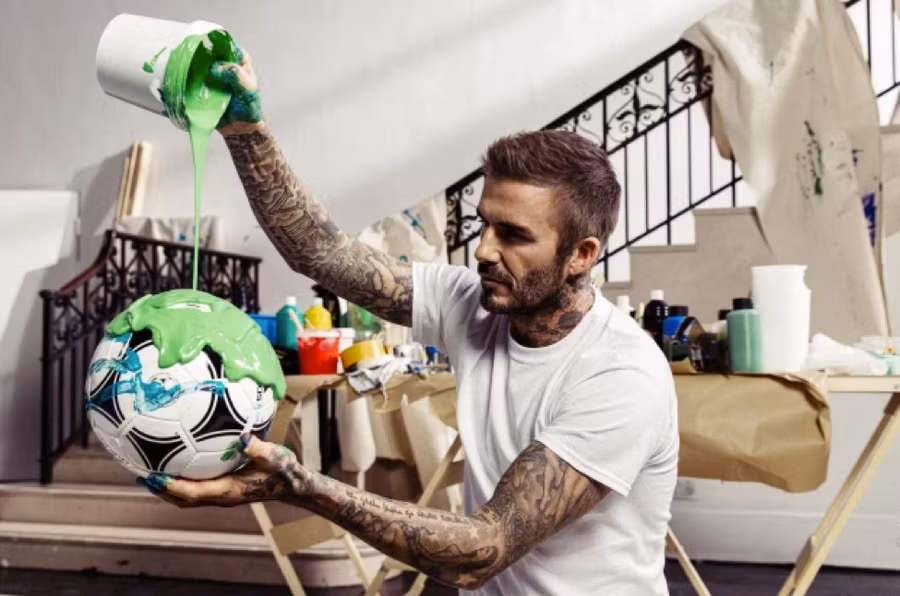 Huyền thoại đổ sơn lên quả bóng...