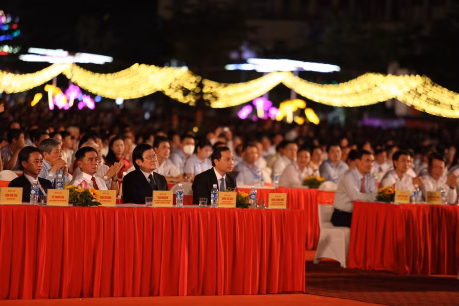 Buổi Lễ có sự tham dự của nhiều lãnh đạo Đảng, Nhà nước.