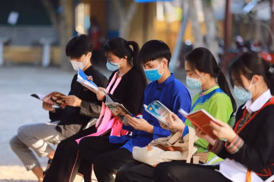 Học sinh Trường PTDTNT THCS &THPT huyện Bảo Thắng (Lào Cai). Ảnh:NTCC