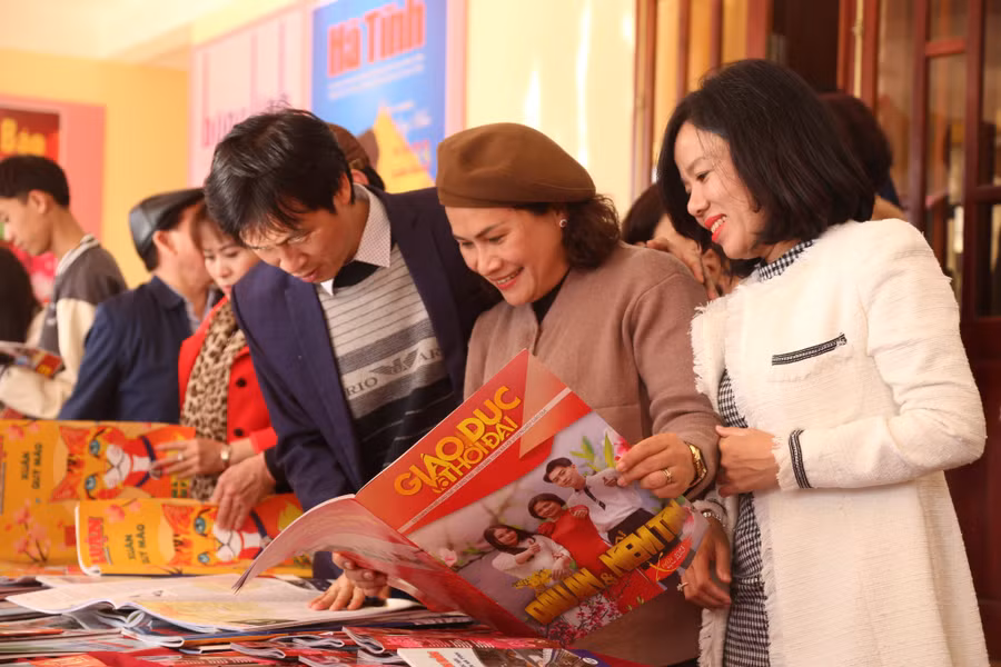 Những ấn phẩm tại Hội báo Xuân được đầu tư sáng tạo với cách thể hiện sinh động, hình thức đẹp mắt, nội dung phong phú, hấp dẫn, phác họa một cách toàn diện toàn cảnh bức tranh chính trị, kinh tế, văn hóa, xã hội, quốc phòng, an ninh và đời sống Nhân dân.