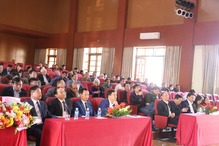 Chiều 12/1, tại huyện Vũ Quang, Hội Nhà báo Hà Tĩnh phối hợp với Sở TT&amp;TT, huyện Vũ Quang tổ chức khai mạc Hội báo Xuân Quý Mão 2023.