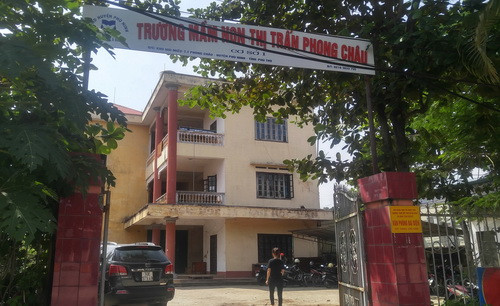 Trường MN Thị trấn Phong Châu cơ sở I tại địa điểm đang học nhờ Trường MN Thị trấn Phong Châu cơ sở I tại địa điểm đang học nhờ