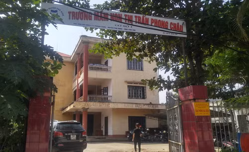 Trường MN Thị trấn Phong Châu cơ sở I tại địa điểm đang học nhờ