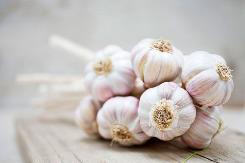 12 thực phẩm tuyệt đối không nên để trong tủ lạnh