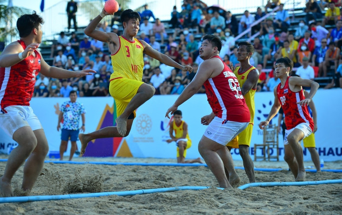 Việt Nam “hứng cơn mưa vàng”, vươn lên dẫn đầu bảng tổng sắp SEA Games 31