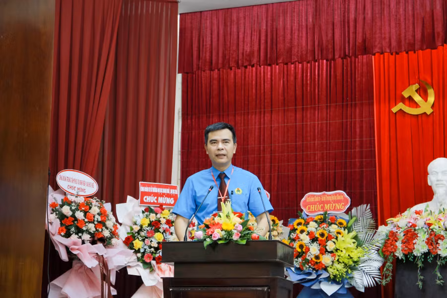 TS. Nguyễn Công Hào - Chủ tịch Công đoàn cơ sở Cơ quan ĐH Huế phát biểu tại đại hội.