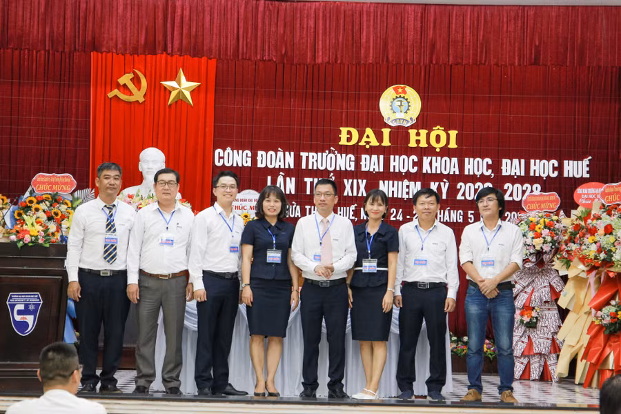 Ban chấp hành Công đoàn Trường ĐH Khoa học, ĐH Huế nhiệm kỳ 2023 – 2028. (Ảnh: Đại Dương).