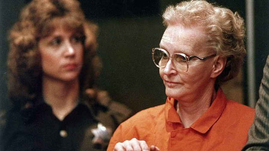 Waneta bị kết án 75 năm tù. Waneta bị kết án 75 năm tù.