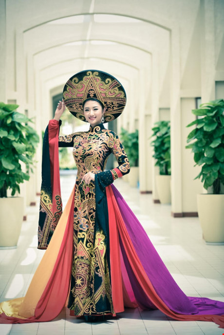Trần Thị Thu Ngân đoạt vương miện Hoa hậu bản sắc Việt toàn cầu lần đầu tiên - Ảnh 8 Tran Thi Thu Ngan doat vuong mien Hoa hau ban sac Viet toan cau lan dau tien - Anh 8
