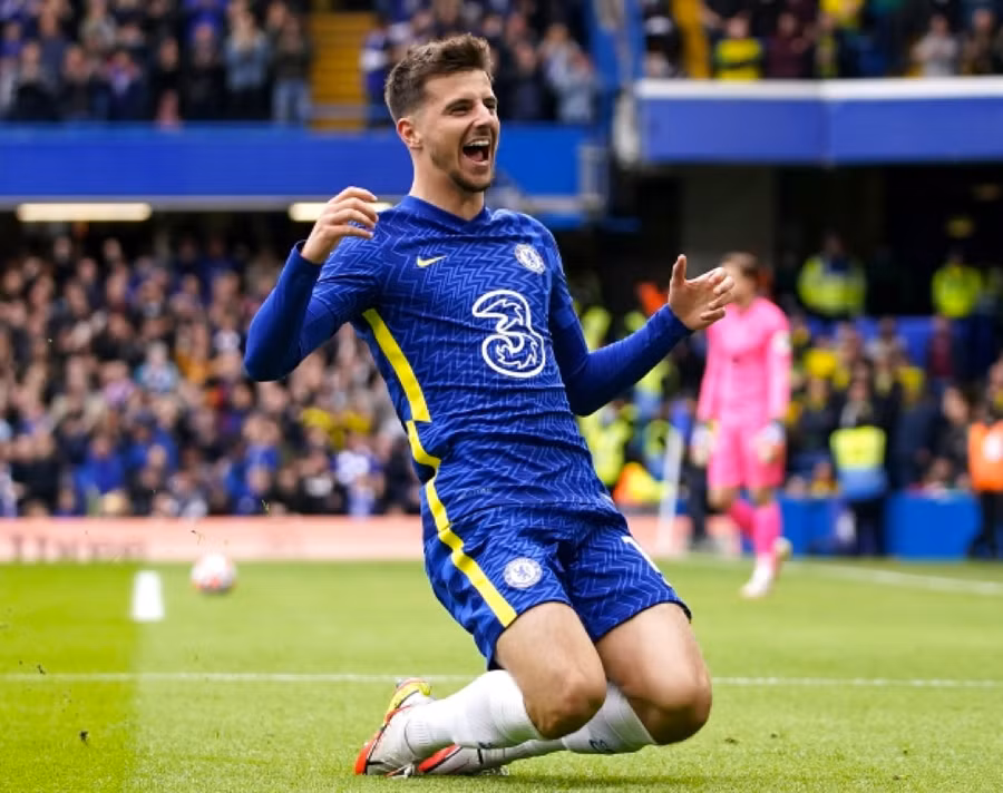 Mount rời Chelsea gia nhập Man Utd từ mùa giải tới.