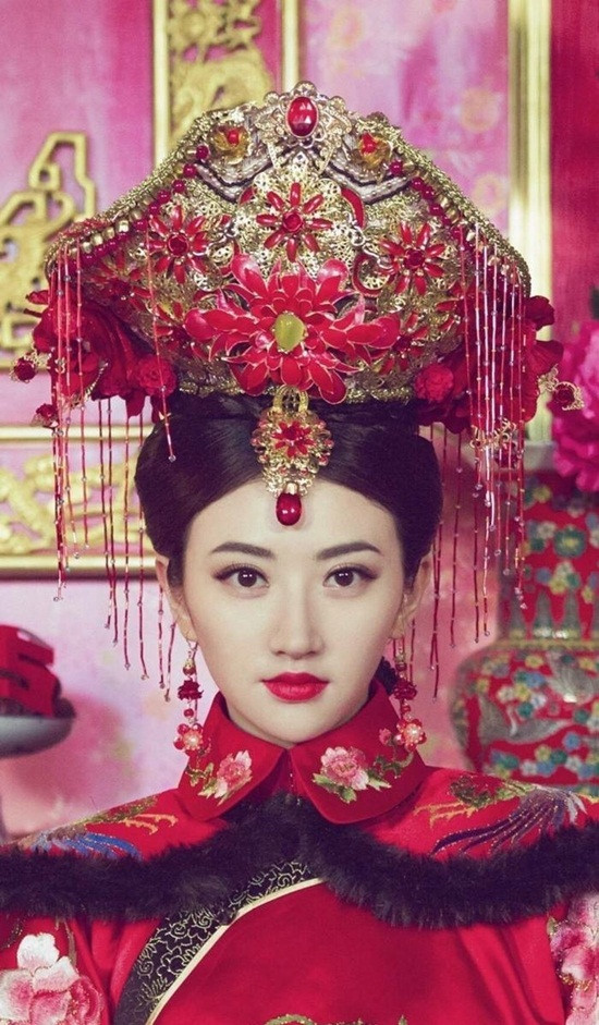 Nhan sắc dàn tiểu hoa đán Trung Quốc hóa tân nương cổ trang: Người đẹp tựa thiên tiên, người thảm họa gây cười - Ảnh 4 Nhan sắc dàn tiểu hoa đán Trung Quốc hóa tân nương cổ trang: Người đẹp tựa thiên tiên, người thảm họa gây cười - Ảnh 4