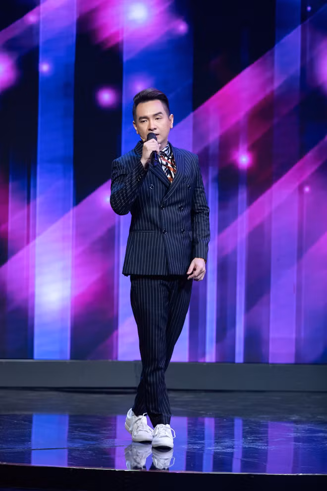 Giải trí - Ca sĩ Việt Quang từng muốn tự tử vì mất giọng, làm ăn thua lỗ