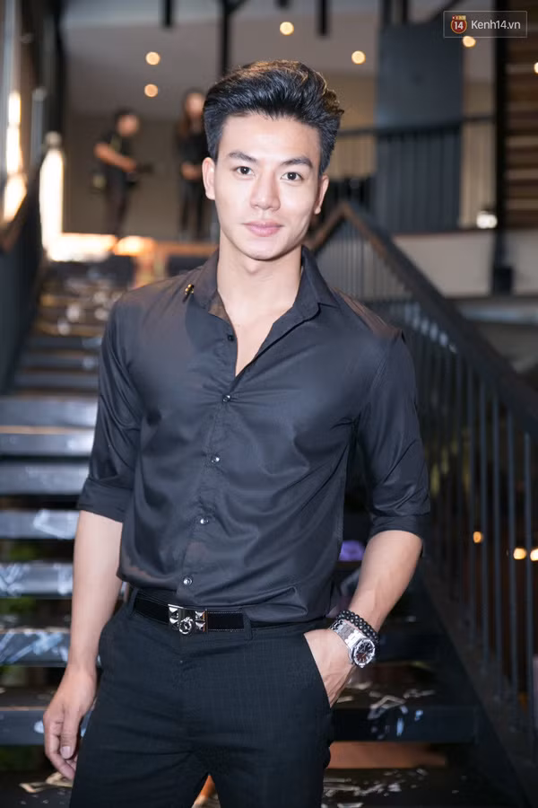 Trương Ngọc Ánh phấn khích cổ vũ trai đẹp cởi trần khoe cơ bắp - Ảnh 16.