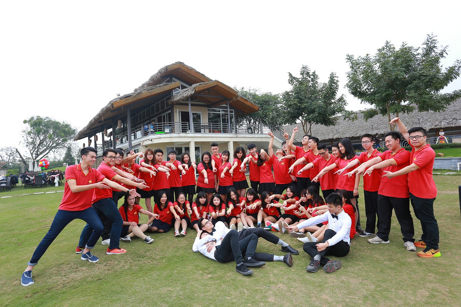 Ảnh kỷ yếu tập thể lớp 12A8 THPT Kim Liên. Ảnh: Quốc Vượng. Ảnh kỷ yếu tập thể lớp 12A8 THPT Kim Liên. Ảnh: Quốc Vượng.