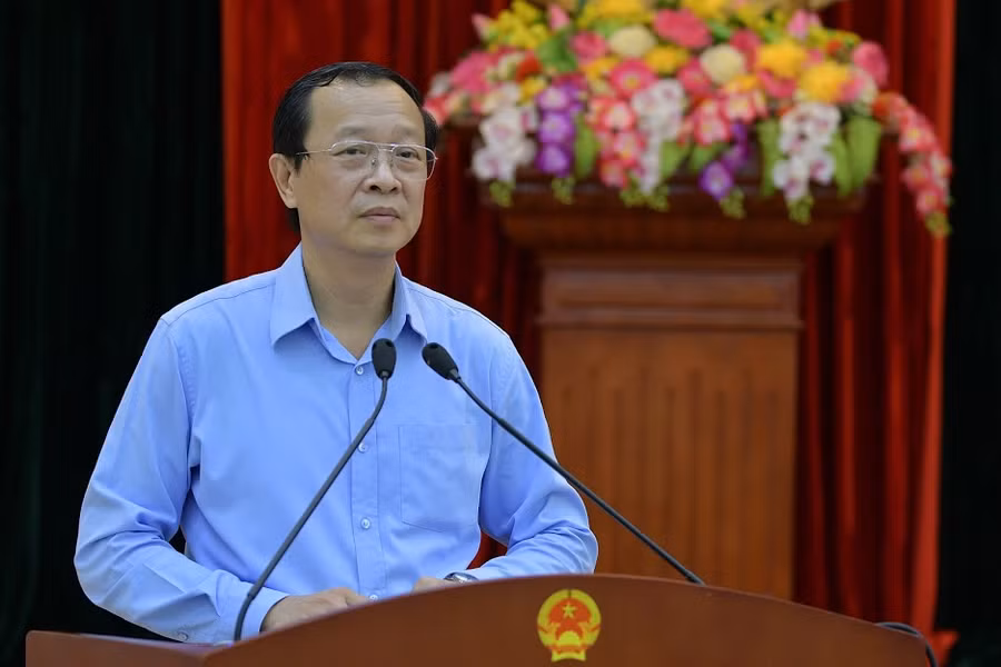 Thứ trưởng Phạm Ngọc Thưởng phát biểu tại buổi giao nhiệm vụ cho các Đoàn công tác. 