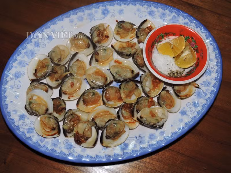 thom nong ngao nuong ngay chom dong hinh anh 5