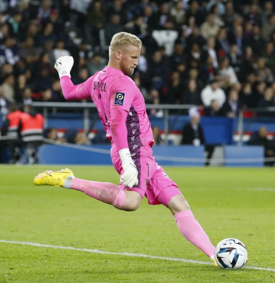 Thủ thành Schmeichel 'bật bãi' khỏi đội bóng Ligue 1 chỉ sau 6 tháng 