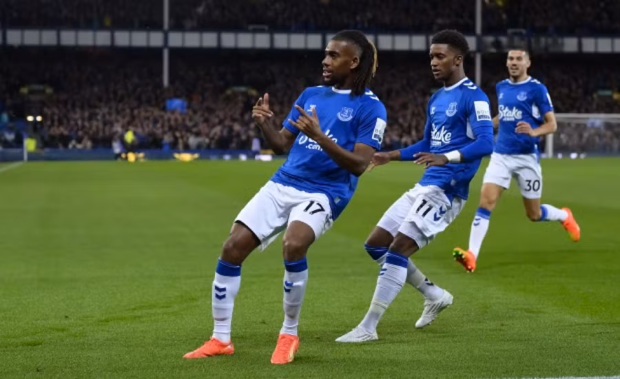 Everton mở tỷ số ở ngay phút thứ 5 nhưng chung cuộc thua Man Utd 1-2.