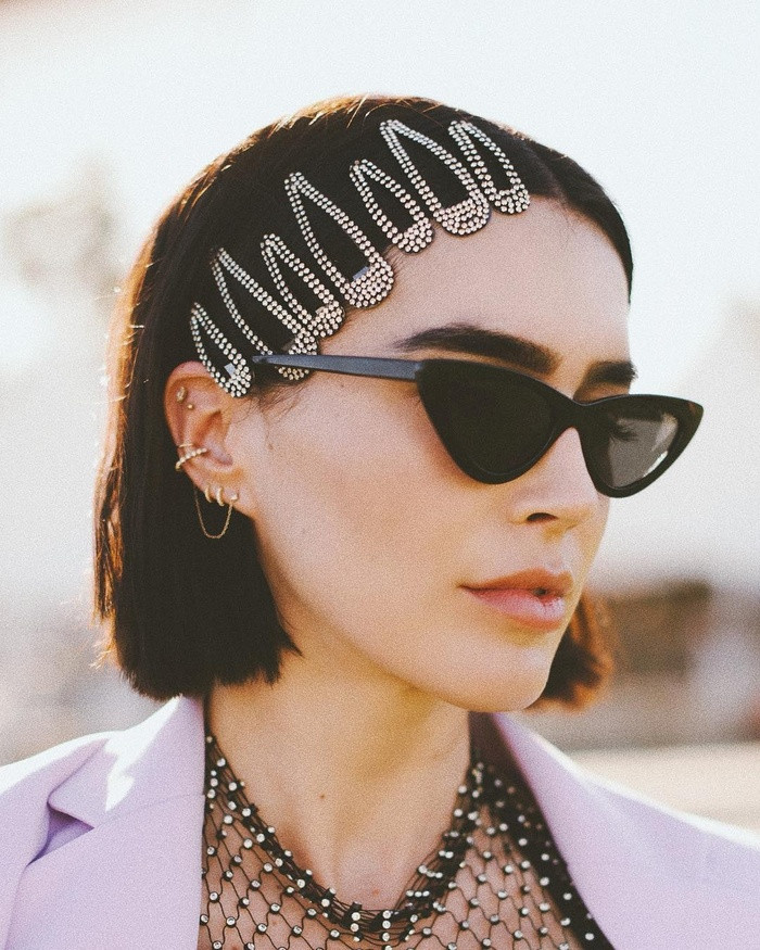 Lướt Instagram là nàng có thể học ngay 6 cách làm điệu mái tóc với kẹp tóc đang “hót hòn họt” đấy