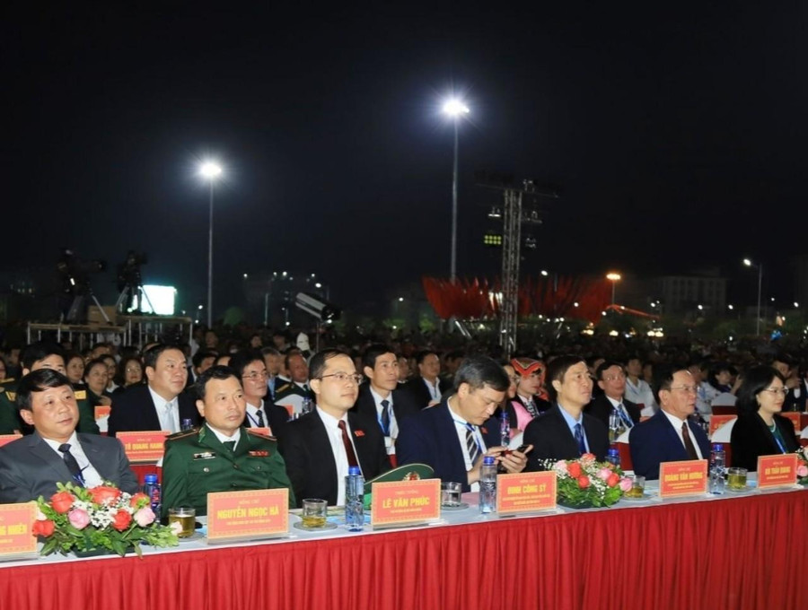 Các đại biểu tham dự Lễ kỷ niệm 70 năm giải phóng tỉnh Sơn La. Các đại biểu tham dự Lễ kỷ niệm 70 năm giải phóng tỉnh Sơn La.