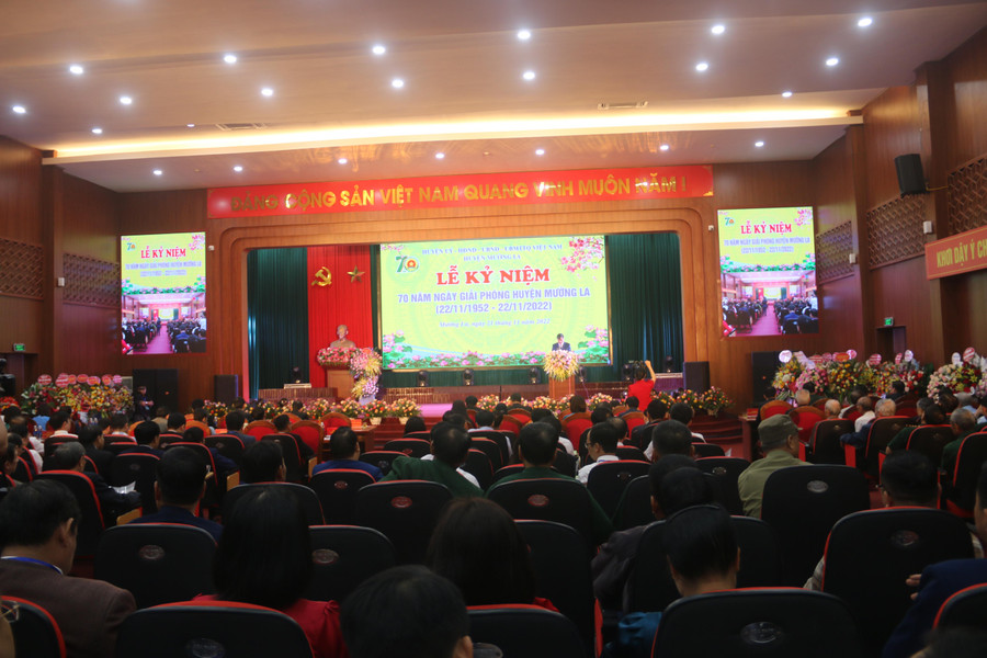 Toàn cảnh Lễ kỷ niệm ngày giải phóng huyện Mường La. Toàn cảnh Lễ kỷ niệm ngày giải phóng huyện Mường La.