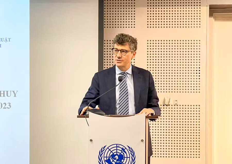 Trưởng đại diện Văn phòng UNESCO tại Việt Nam Jonathan Baker chia sẻ tại hội thảo.