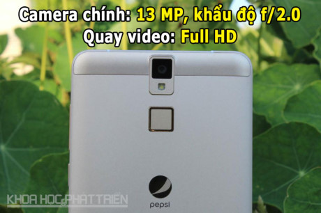 Mở hộp smartphone giá 2 triệu đồng của Pepsi - Ảnh 6 Mo hop smartphone gia 2 trieu dong cua Pepsi - Anh 6