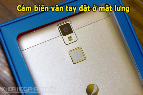 Mở hộp smartphone giá 2 triệu đồng của Pepsi - Ảnh 7 Mo hop smartphone gia 2 trieu dong cua Pepsi - Anh 7