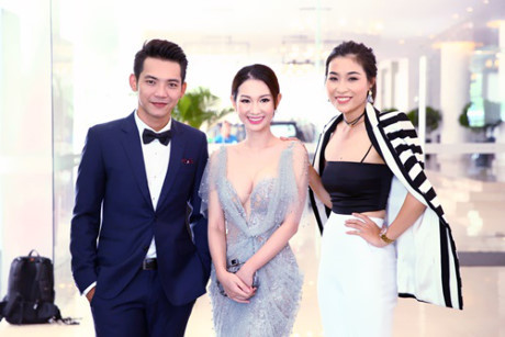 Hot girl Quỳnh Chi gợi cảm tái xuất cùng Mai Quốc Việt - Ảnh 5 Hot girl Quynh Chi goi cam tai xuat cung Mai Quoc Viet - Anh 5