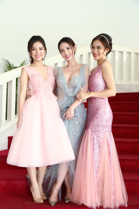 Hot girl Quỳnh Chi gợi cảm tái xuất cùng Mai Quốc Việt - Ảnh 4 Hot girl Quynh Chi goi cam tai xuat cung Mai Quoc Viet - Anh 4