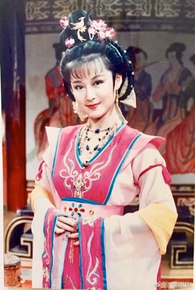 Tiểu Long Nữ Thần điêu đại hiệp: Đẹp như tiên giáng trần vẫn bị chồng phản bội cay đắng, ra đi tay trắng-8